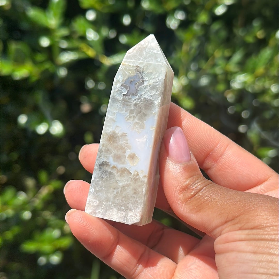 Blue Flower Agate Tower