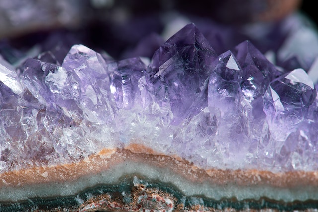 Amethyst: What it is Good for and How To Use it.